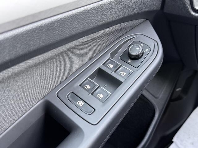 Volkswagen GOLF 1.5 TSI Life | Camera | Lounge Pakket | Extra Getint Glas Achter |