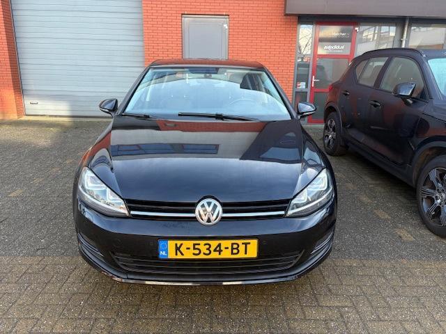 Volkswagen GOLF 1.2 TSI Business Edition Connected