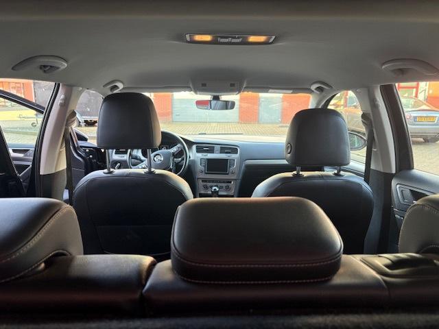 Volkswagen GOLF 1.2 TSI Business Edition Connected