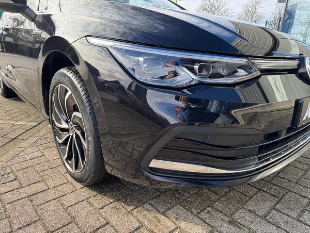 Volkswagen GOLF 1.5 eTSI Style | DSG | LED | Trekhaak | ACC | Navi | App-Conn. | Camera