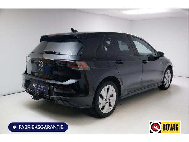 Volkswagen GOLF 1.5 eHybrid GTE Black 272 PK automaat | IQ Led | Elec. trekhaak | Headup | Stoel- & stuurverw. | PDC V + A, Camera, App. connect, Navigatie, 131 KM actieradius (WLTP)