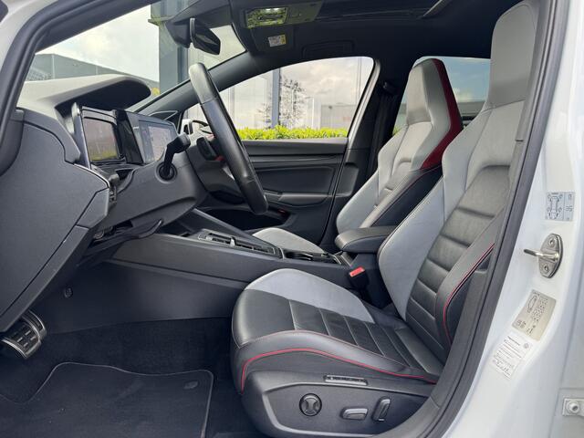 Volkswagen GOLF 8 GTI Clubsport 2.0 TSI 300pk DSG / Aut. Full options fabrieksgarantie 69dkm!!