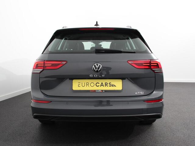 Volkswagen GOLF Variant 1.5 eTSI 130pk DSG Life | Navigatie | Apple Carplay/Android Auto | Inklapbare trekhaak | Parkeersensoren | Adaptive Cruise Control | Stoel- en stuurverwarming | Climate Control | Lichtmetalen Velgen