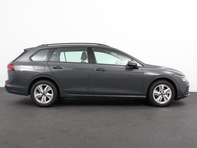 Volkswagen GOLF Variant 1.5 eTSI 130pk DSG Life | Navigatie | Apple Carplay/Android Auto | Inklapbare trekhaak | Parkeersensoren | Adaptive Cruise Control | Stoel- en stuurverwarming | Climate Control | Lichtmetalen Velgen