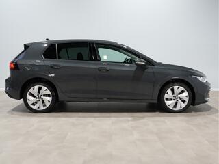 volkswagen-golf-1.5-ehybrid-204pk-l