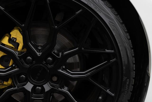 Volkswagen GOLF 1.5 TSI Highline | 2X R-LINE | CAMERA | 19 INCH | STOELVERWARMING |