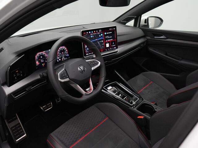 Volkswagen GOLF 2.0 TSI 300 pk DSG GTI Clubsport | Panoramadak | Harman/Kardon | Adaptief sportonderstel | Rondomzicht camera | IQ Light