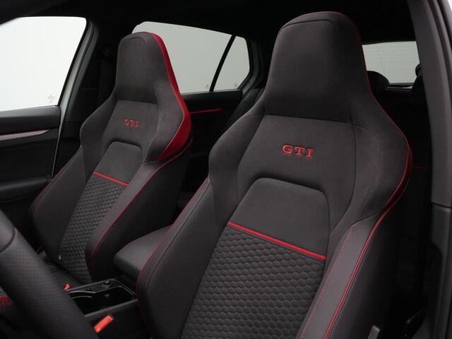 Volkswagen GOLF 2.0 TSI 300 pk DSG GTI Clubsport | Panoramadak | Harman/Kardon | Adaptief sportonderstel | Rondomzicht camera | IQ Light