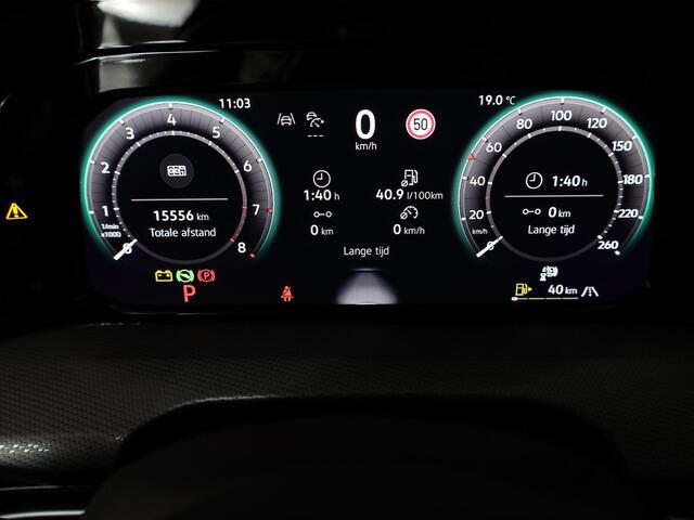 Volkswagen GOLF 1.5 eTSI 50 Jahre Edition 150 pk Automaat (DSG) | Navigatie | Panoramadak | Parkeersensoren | Achteruitrijcamera | Matrix LED koplampen | Stoelverwarming |