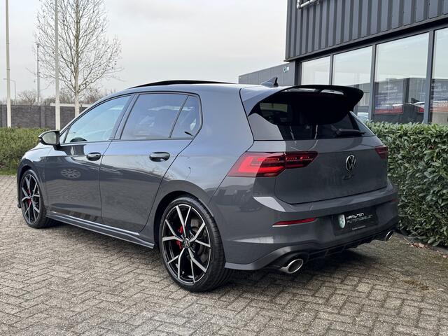Volkswagen GOLF 8 GTI Clubsport 2.0 TSI 300pk DSG / Aut. IQ Light Panoramadak Head Up Harman Kardon 19" !!