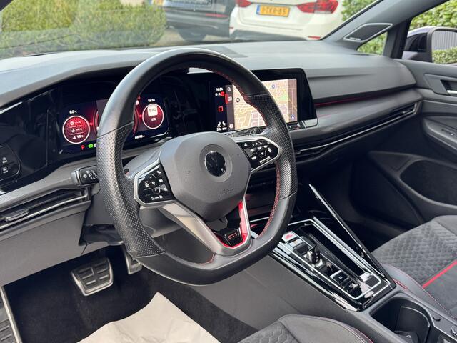 Volkswagen GOLF 8 GTI Clubsport 2.0 TSI 300pk DSG / Aut. IQ Light Panoramadak Head Up Harman Kardon 19" !!