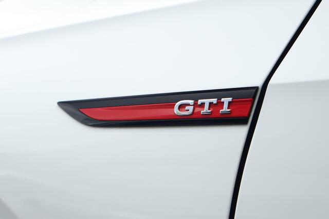 Volkswagen GOLF 2.0 TSI GTI Clubsport / Panoramadak / Camera