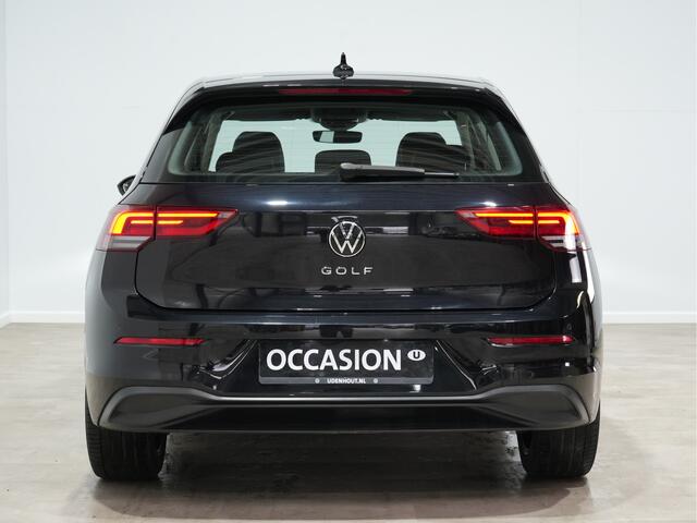 Volkswagen GOLF 1.0 TSI 110pk Life Business Navigatie Camera 17"velgen ACC 120