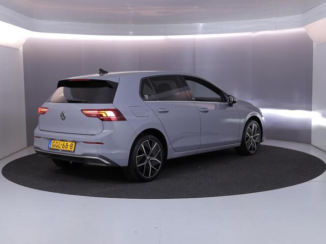Volkswagen GOLF 1.5 eHybrid 50 Edition 204 PK PHEV | Verlengde garantie | Navigatie | 18" LM velgen | Parkeercamera |