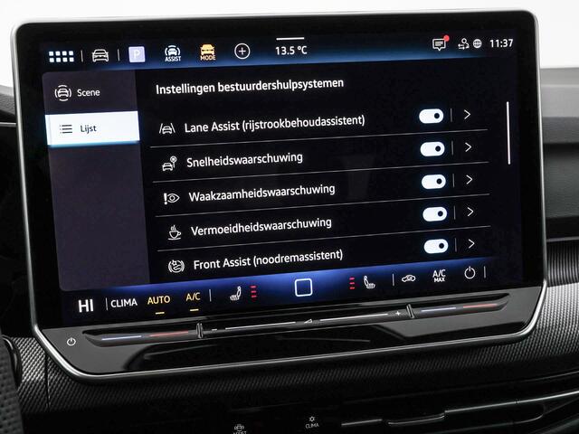 Volkswagen GOLF variant R-Line Edition 1.5 eTSI 150 pk 7 versn. DSG · Assistance Pakket Plus · Panoramaschuif-kanteldak · Trekhaak inklapbaar, met elektrische ontgrendeling ·