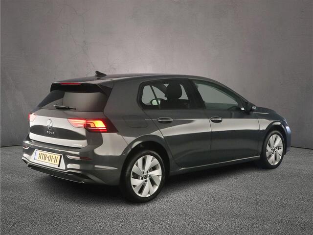 Volkswagen GOLF Life Edition 1.5 TSI eHybrid 204pk DSG Automaat Adaptive cruise control, Achteruitrijcamera, LED koplampen, App connect, Parkeersensoren, Stuurwiel verwarm, Stoelverwarming