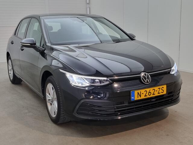 Volkswagen GOLF 1.0 eTSI Life | Navi | Clima | PDC |*