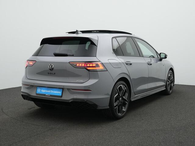 Volkswagen GOLF 1.5 eTSI 150 pk DSG R-Line | Panoramadak | 360 camera | IQ Light | Head-up display | Stuur-/stoelverwarming