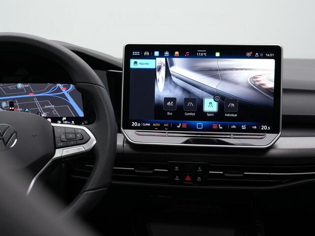 Volkswagen GOLF 1.5 eTSI 150 pk DSG R-Line | Panoramadak | 360 camera | IQ Light | Head-up display | Stuur-/stoelverwarming