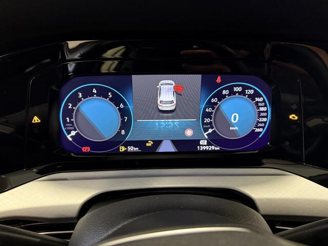 Volkswagen GOLF 1.5 TSI Life Business