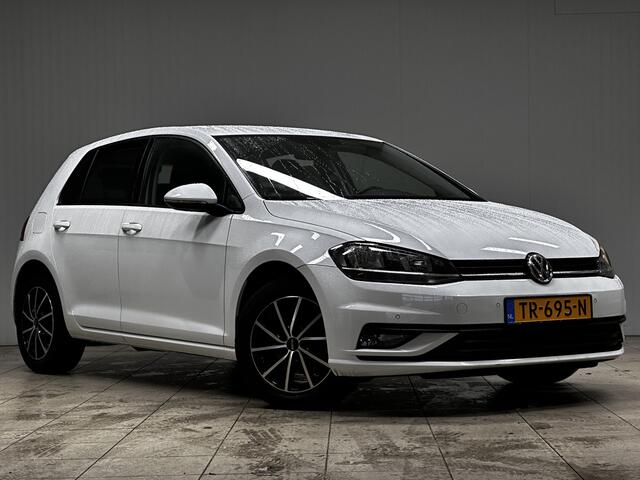 Volkswagen GOLF 1.0 TSI Comfortline /Camera /Apple + Android /DAB+! /Navi /Climat /Elek. pakket /Bluetooth /16"LMV /LED Dagrijverl. /PDC V+A /Extra getint glas /Mistlampen /Isofix /Armsteun.