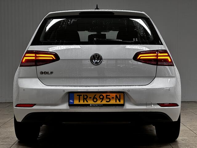 Volkswagen GOLF 1.0 TSI Comfortline /Camera /Apple + Android /DAB+! /Navi /Climat /Elek. pakket /Bluetooth /16"LMV /LED Dagrijverl. /PDC V+A /Extra getint glas /Mistlampen /Isofix /Armsteun.