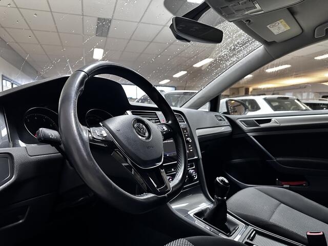 Volkswagen GOLF 1.0 TSI Comfortline /Camera /Apple + Android /DAB+! /Navi /Climat /Elek. pakket /Bluetooth /16"LMV /LED Dagrijverl. /PDC V+A /Extra getint glas /Mistlampen /Isofix /Armsteun.