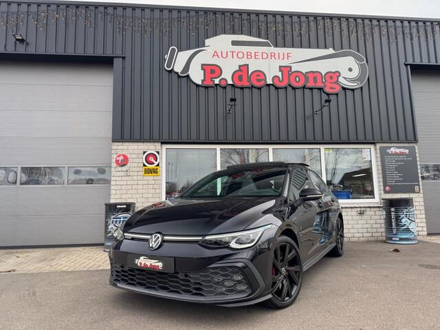 Volkswagen GOLF 1.4 GTE, BlackStyle, Pano, HUD, Trekhaak, Blindspot, Leder, IQ, Stoelverw. Stoelkoeling