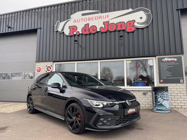 Volkswagen GOLF 1.4 GTE, BlackStyle, Pano, HUD, Trekhaak, Blindspot, Leder, IQ, Stoelverw. Stoelkoeling