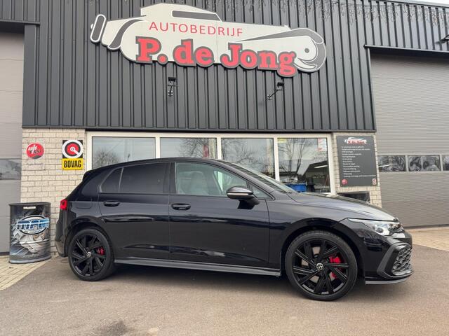 Volkswagen GOLF 1.4 GTE, BlackStyle, Pano, HUD, Trekhaak, Blindspot, Leder, IQ, Stoelverw. Stoelkoeling