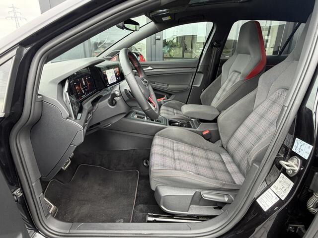 Volkswagen GOLF 2.0 TSI GTI Pano | Harman Kardon | Verw. stoelen & stuur