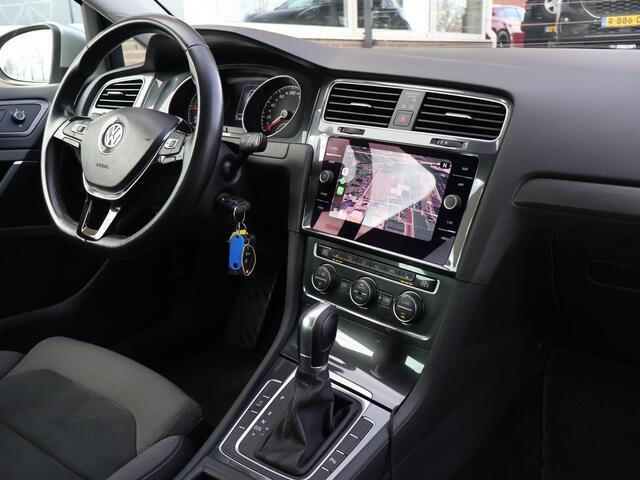Volkswagen GOLF 1.6 TDI 116 PK AUT. *1e EIGENAAR / BTW* + MASSAGE | CARPLAY | ADAPTIVE CRUISE | TREKHAAK | STOELVERW. | DAB