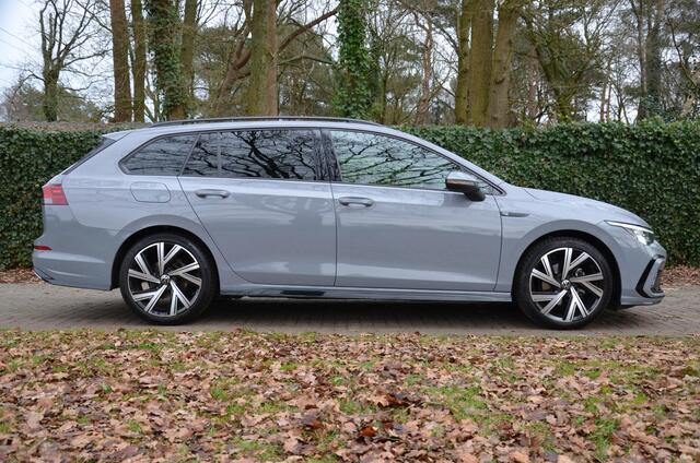 Volkswagen GOLF Variant 1.5 eTSI R-Line Business Digitaal-Dashbord/Ecc/Navi/Cr-Controle/Privacy-Glass/Pdc/Stoelverwarming/18-Inch/Achteruitrijcamera/Apple Carplay/Android Auto/Led