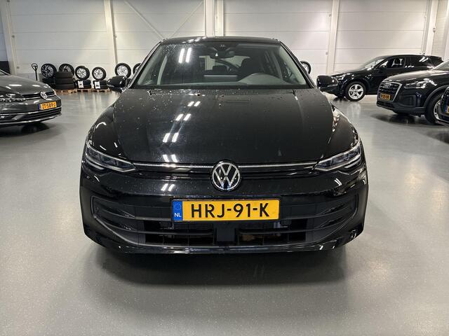 Volkswagen GOLF 1.5 eHybrid 204pk DSG Life Edition · Camera · Stuur- & Stoelverwarming · Keyless · ACC · Park Assist · Sfeerverlichting · Apple/Android Car Play · Garantie t/m 12-06-2029 of 100.000km