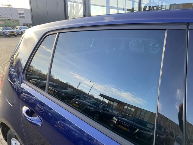 Volkswagen GOLF 1.5 TSI Highline Business R Adaptive Cruise Control , Stoelverwarming