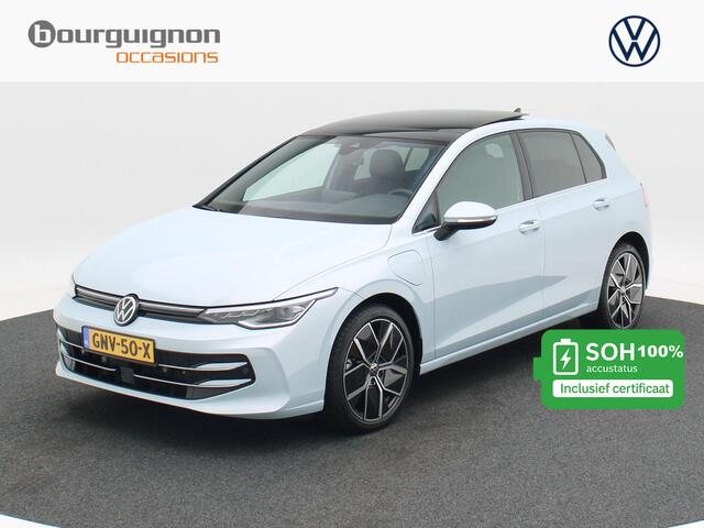 Volkswagen GOLF 1.5 eHybrid 50 Edition 204 Pk Automaat | Panoramadak | Trekhaak Elektrisch | Stoel Verwarming | Adaptive Cruise | Virtual Cockpit | 18 Inch | 19.693 Km!!