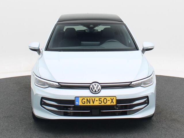 Volkswagen GOLF 1.5 eHybrid 50 Edition 204 Pk Automaat | Panoramadak | Trekhaak Elektrisch | Stoel Verwarming | Adaptive Cruise | Virtual Cockpit | 18 Inch | 19.693 Km!!
