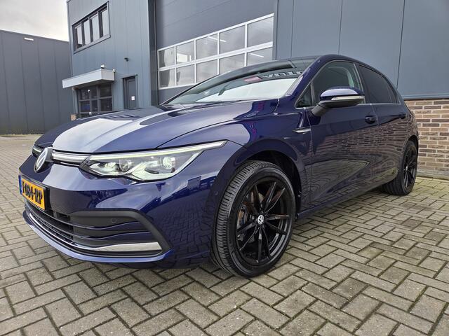 Volkswagen GOLF 1.5 eTSI Style Camera,massage,stuurverwarming!!