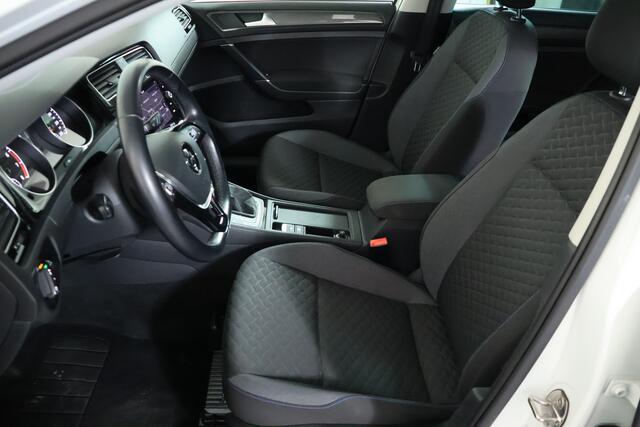 Volkswagen GOLF 1.5 TSI Highline JOIN Panorama / Opendak / DSG / Dynamic LED / Navi