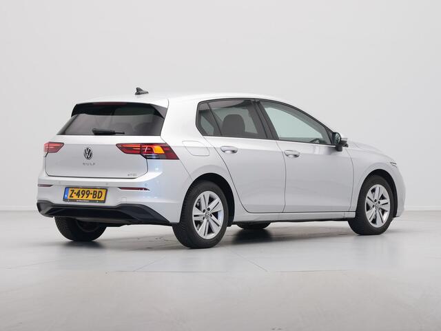 Volkswagen GOLF 1.0 eTSI 110pk Life Business DSG / Navigatie / Memory / Stoel+Stuurverwarming