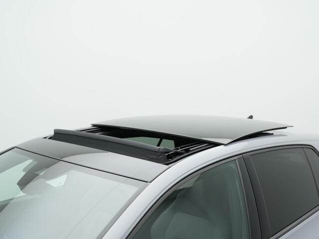 Volkswagen GOLF 1.4 eHybrid 245 pk DSG GTE | Panoramadak | Head-up display | IQ Light | Stuur-/stoelverwarming