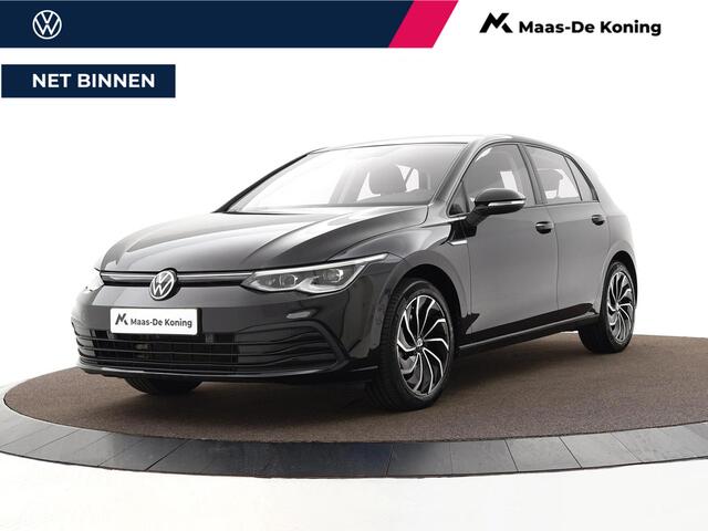 Volkswagen GOLF 1.5 TSI 130pk Life · Apple/Android Car Play · ACC · Stuur- & Stoelverwarming · Trekhaak · Navigatie · Sfeerverlichting · 17"Velgen ·