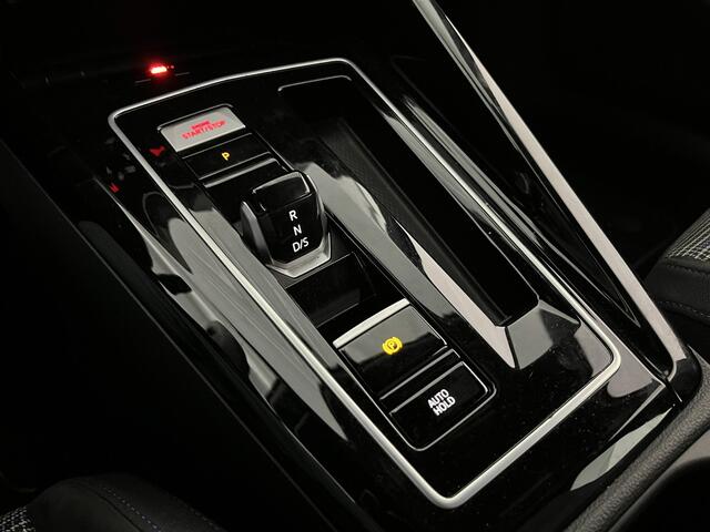 Volkswagen GOLF 1.4 eHybrid GTE / AUTOMAAT/ 245 PK/ PARK.SENSOR.V+A/ CAMERA/ STUUR+STOELVERWARM./ DODE HOEK/ APP-CONNECT/ ACC/ DIGITAL DASH/ DAB/ NAVI/ CLIMA/ LED/ ISOFIX/ 18'' LMV