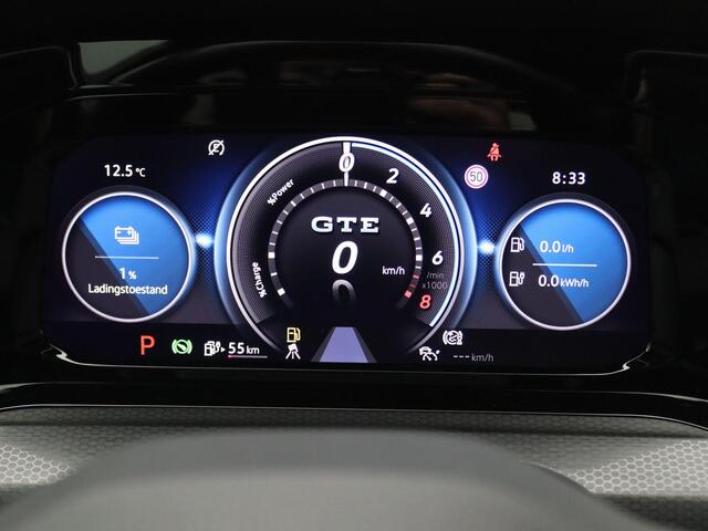Volkswagen GOLF 1.4 eHybrid GTE 245PK DSG SOH 87%, Achteruitrijcamera, LED Matrix, Navi, Adaptieve Cruise, Stuurverwarming, Navigatie, 17'' lichtmetaal