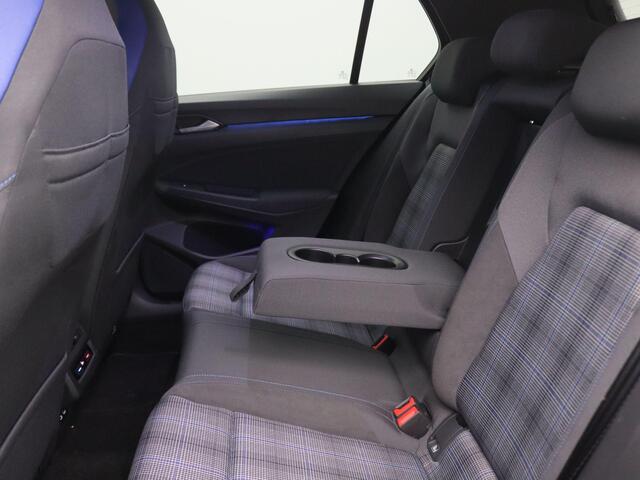 Volkswagen GOLF 1.4 eHybrid GTE 245PK DSG SOH 87%, Achteruitrijcamera, LED Matrix, Navi, Adaptieve Cruise, Stuurverwarming, Navigatie, 17'' lichtmetaal