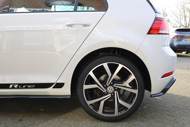 Volkswagen GOLF 1.5 TSI Highline Business R PANO STOELVERW. CARPLAY STUURFLIPPERS ADAPTIVE-CRUISE DAB NAVI CLIMA HILL-HOLD 2XPDC 18''LMV