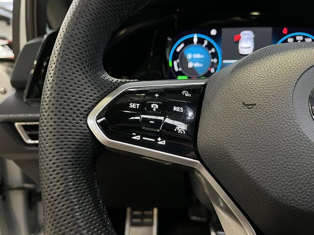 Volkswagen GOLF 1.4 eHybrid 245 pk GTE | Trekhaak | Pano | IQ LED | Camera | Stoel- en stuurverw. | Head up disp. | 18"