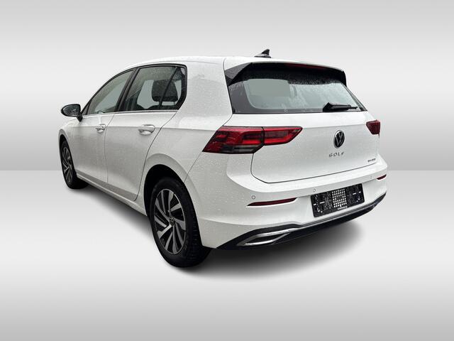 Volkswagen GOLF 1.4 eHybrid 204pk Style DSG Automaat App-connect / Parkeersensoren / Best. stoel el. verst / Keyless / Digital Cockpit Pro