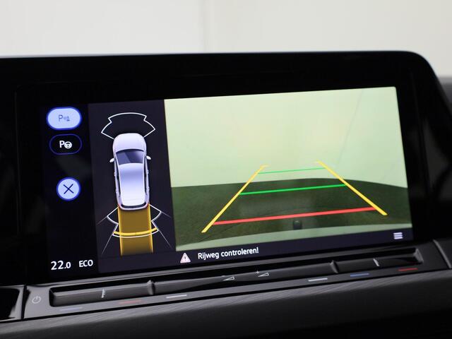 Volkswagen GOLF 1.4eHybrid 150kW/204PK Style DSG · Navigatie · Apple/Android Car Play · Trekhaak · Camera + Parkeersensoren · Dodehoeksensor ·