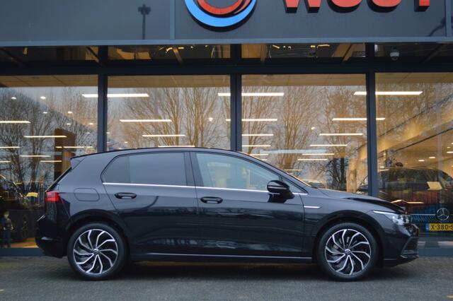 Volkswagen GOLF 1.5 TSI 150 pk Style Led Panorama Memory Virtual Acc CarPlay Pdc